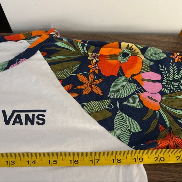 ❤️ Vans Women's White Floral Sleeve Raglan Tee M - Picture 8 of 10
